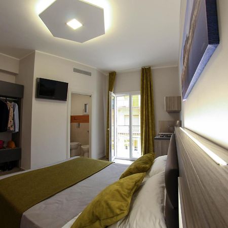 Yeasy Smart Rooms Cefalú Habitación foto