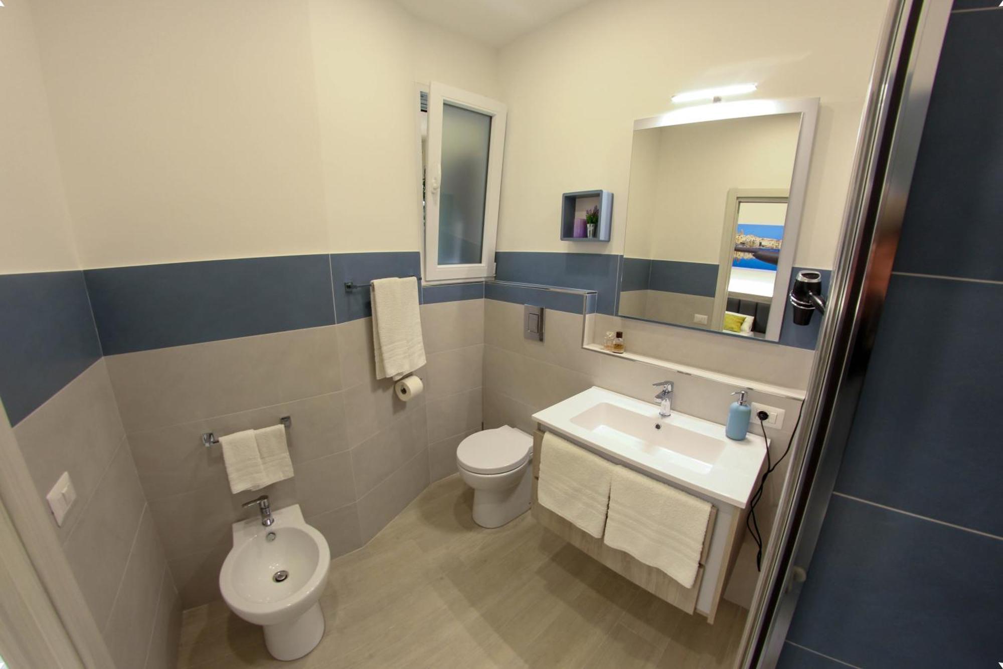 Yeasy Smart Rooms Cefalú Habitación foto