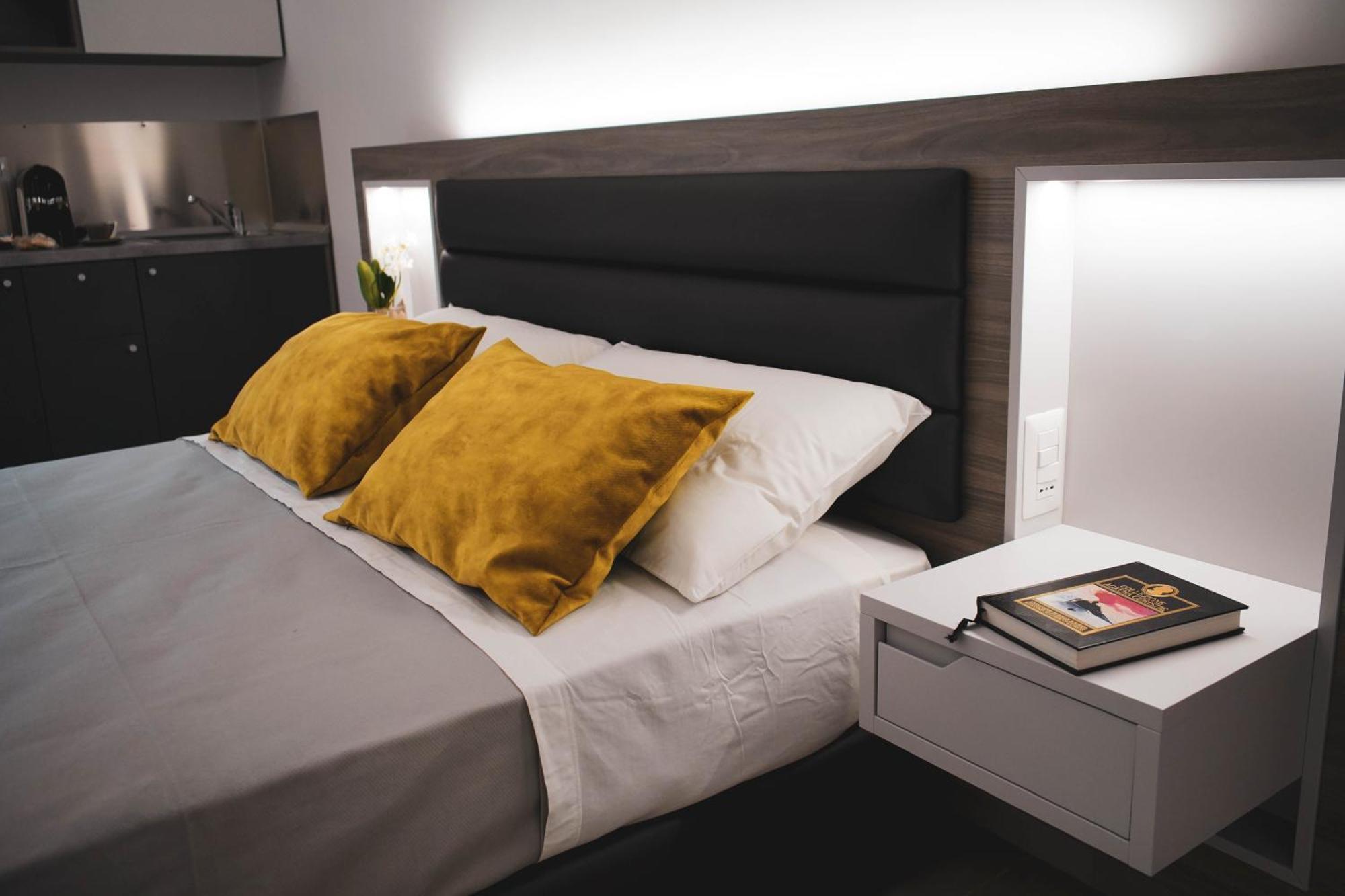 Yeasy Smart Rooms Cefalú Habitación foto